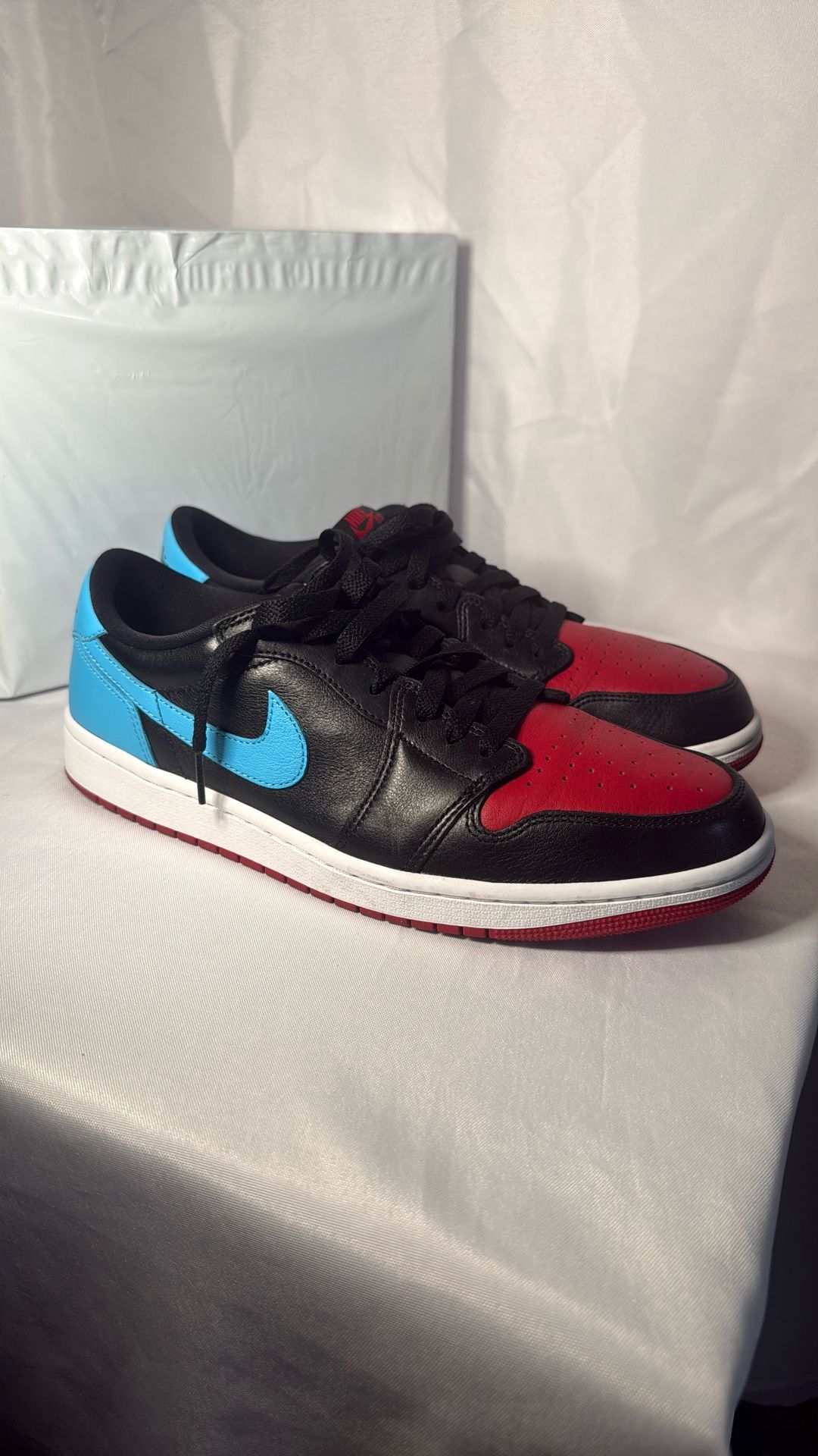 Jordan 1 Low Men’s Size 10