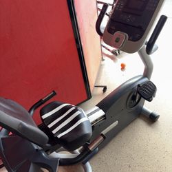 PRECOR USA 846i Exercise Bike