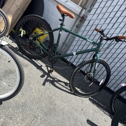 VIRIBUS Hybrid Bikes, 28 inch Mens Hybrid Bicycle 7 Speed ​​with Lightweight Aluminum Frame & Disc Brakes, 700C Retro Vintage Adult Bike for Tall Men 