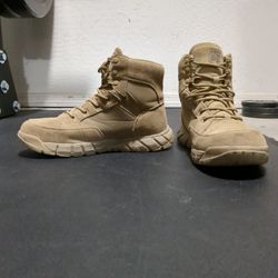 8.5 In Mens Hiking Boots 