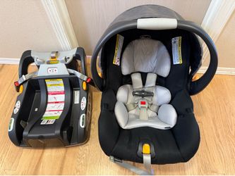 Chicco Keyfit Car Seat and Base