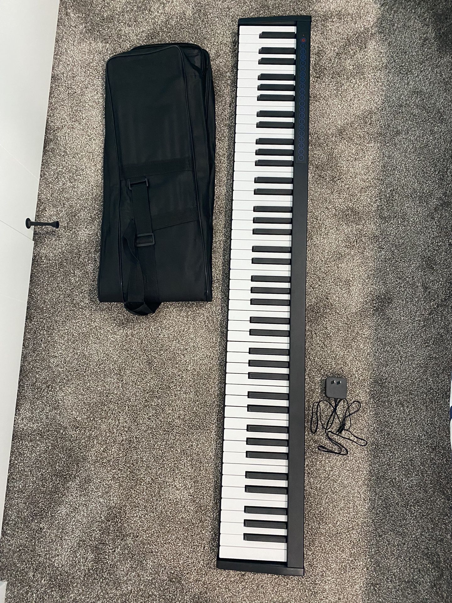 Sonart 88 Semi Weighted KeyboardAnd Charger And Bag