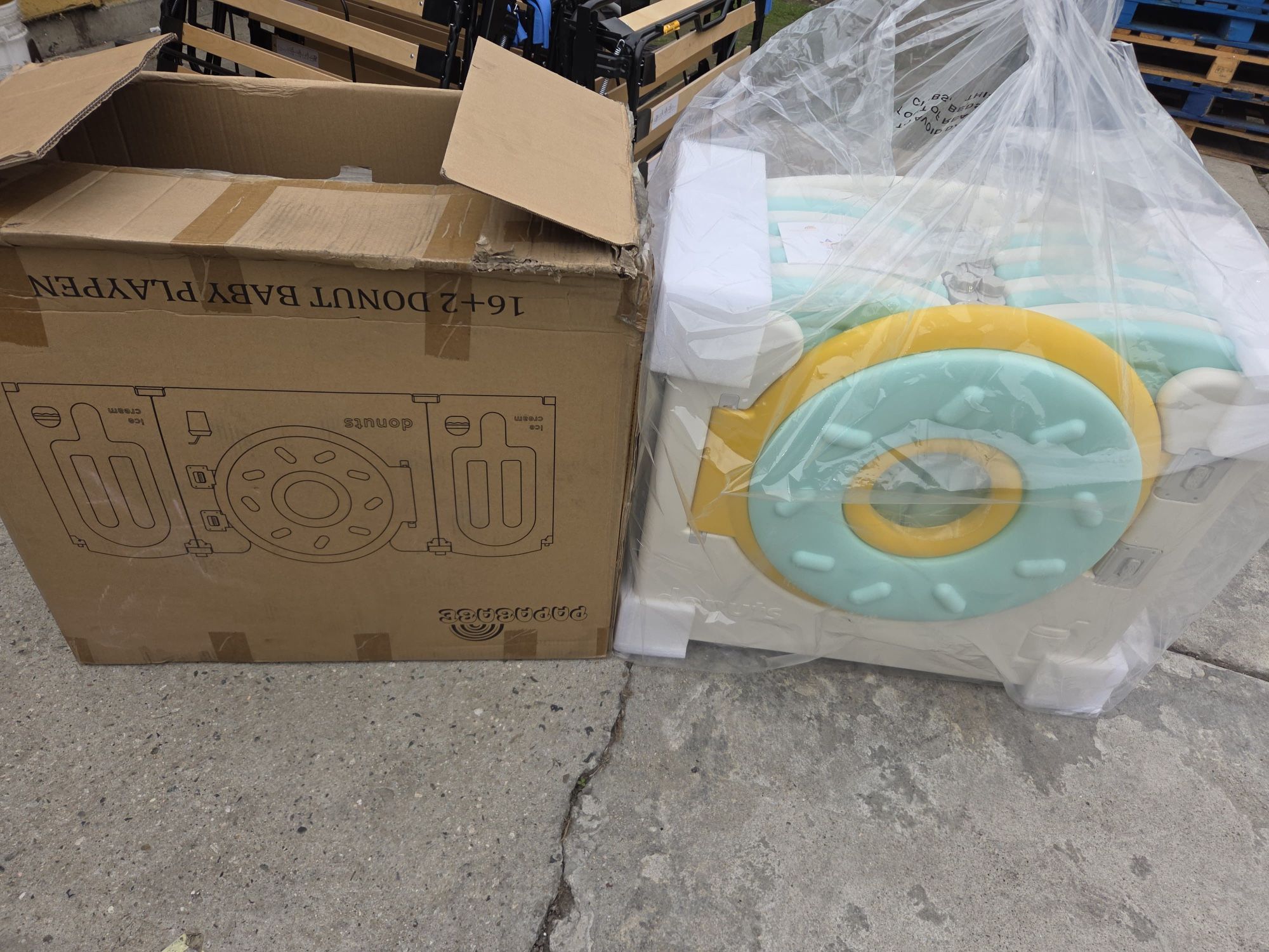 DONUT BABY FENCE NEW