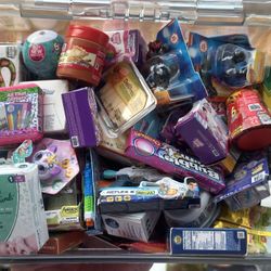 Zuru Assorted Mini Brands Full Box Roughly 80+