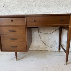 MCM Desk With Singer Sewing Machine