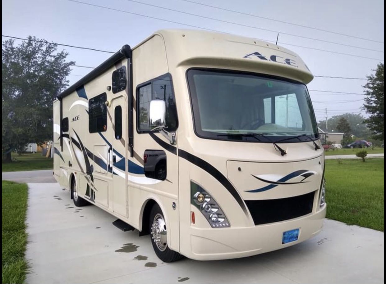 RV Class a Thor ACE 30ft 2016