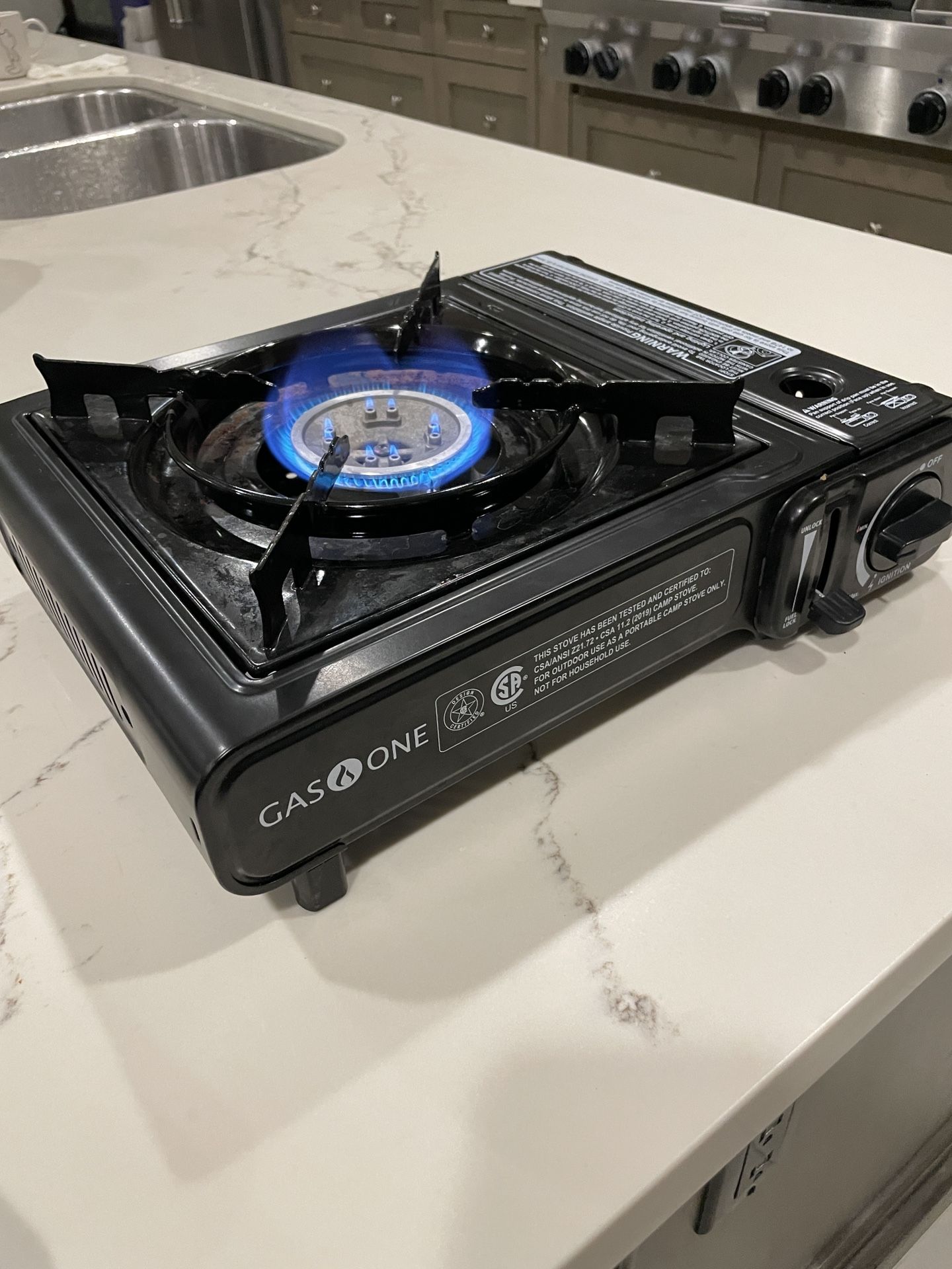 Portable Gas Stove With 3 Gas Canisters 