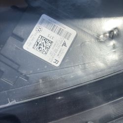 Brand New VW Passat Non LED Passenger Headlight