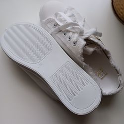 Women's White Canvas Slippers