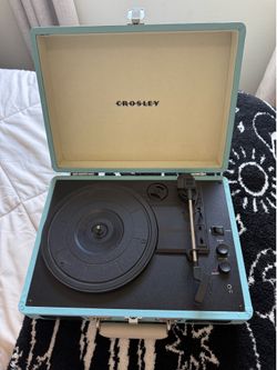 Crosley Cruiser Deluxe 3-Speed Record Player (Turquoise) – Works!