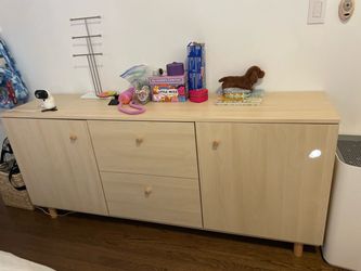 Light Wood Dresser with Drawers and Cabinets