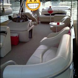 2007 27 ft Sun Tracker Pontoon Boat...clear title..nice!