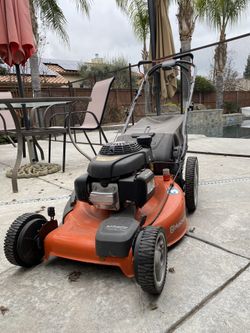 Husqvarna HU700F 160 cc 22 in Self Propelled Gas Push Lawn Mower with Honda Engine for Sale in Clovis CA OfferUp