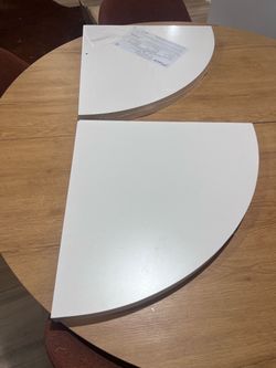 2 Corner floating shelves - white