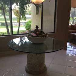 Dining / Dinette Table