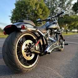 2014 Harley Davidson Breakout