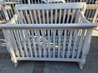 Baby crib