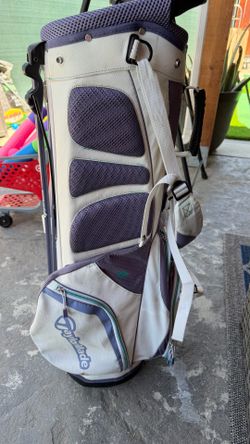 Womens light weight TaylorMade Stand bag
