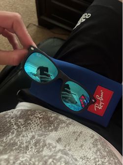 Rayban kids blue sunglasses with case