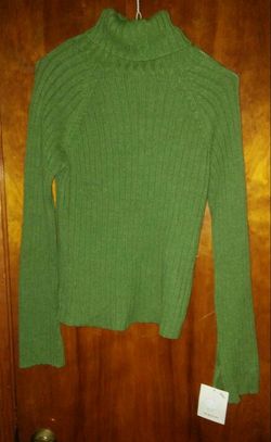 Girls Size L Next Era Turtle-neck Sweater