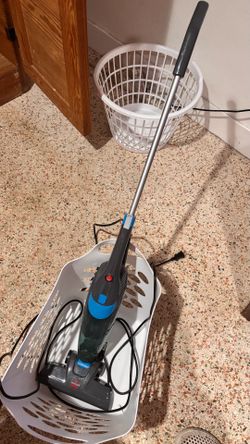 🚨Bissell Vacuum Cleaner -Moving Sale-🚨 – Works Great, Cleaned & Ready to Use