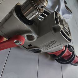 Milwaukee Angle drill 