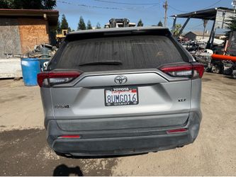 2021 Toyota RAV4 ***for parts only***