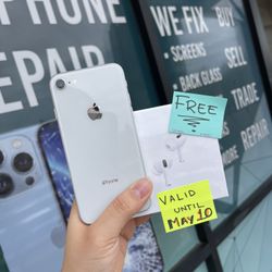 Iphone 8, Unlocked, 64 GB, Silver, Good conditions, fully functional, with warranty $120