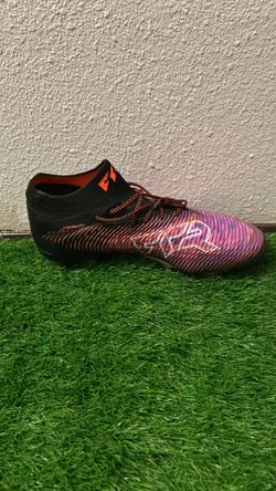 Puma future a ultimate low FG firm ground soccer cleats size 9 1/2