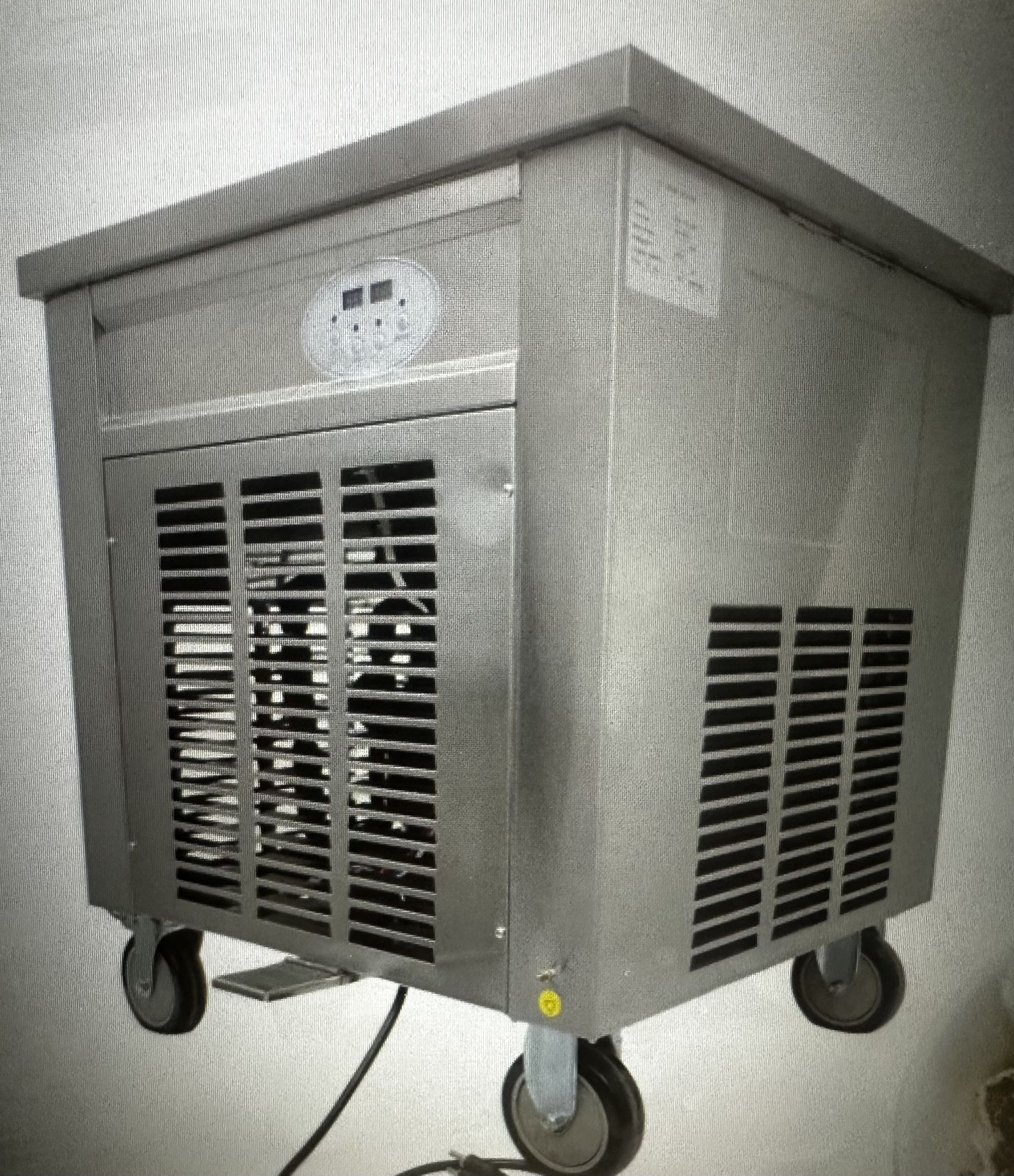 Ice Cream Roller Machine
