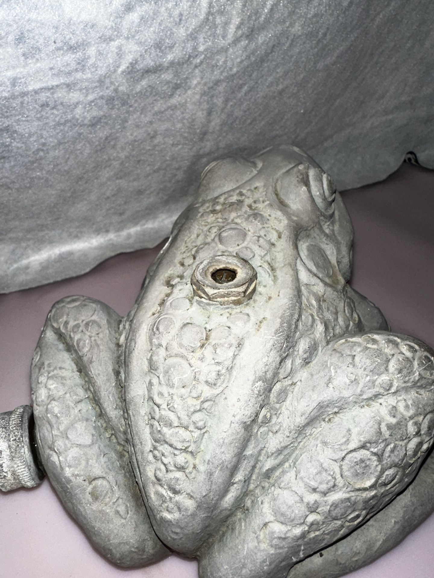 VINTAGE RAINBIRD FROG SPRINKLER HEAD