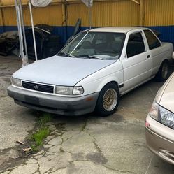 1994 Nissan Sentra