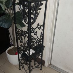 Cute Free Standing Wine Holder Stand, Black 