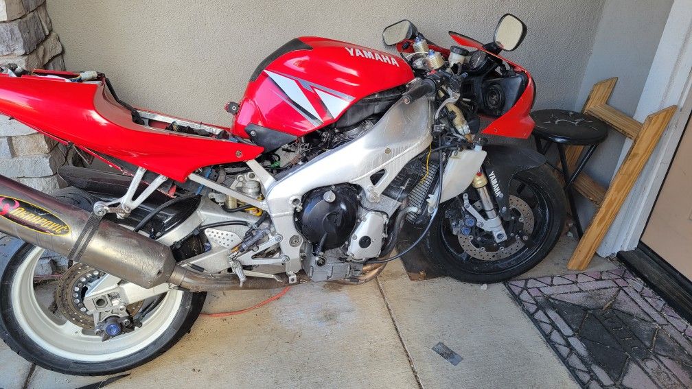2001 Yamaha R1 for Sale in Sacramento, CA - OfferUp
