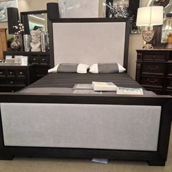 Queen Solid Wood Bedframe With Upholstery 