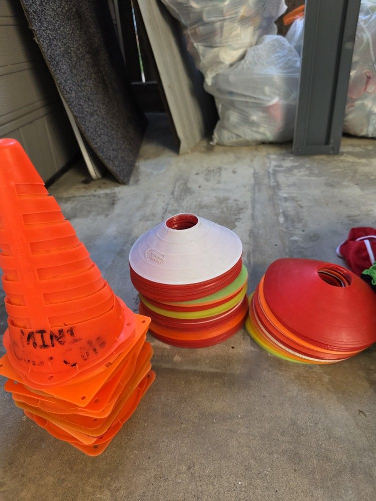 Soccer Drill Cones And Casacas
