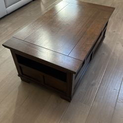 Coffee Table With Storage 