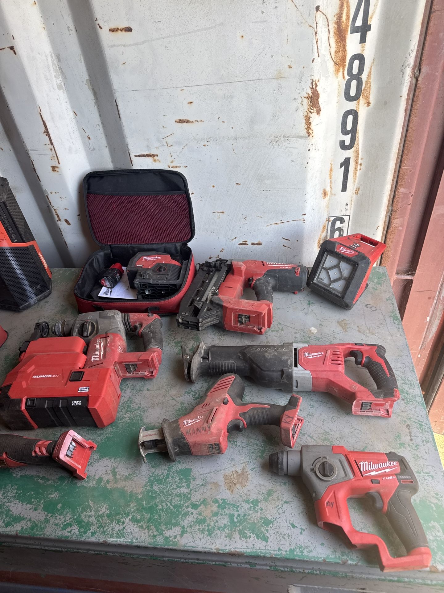 Milwaukee Power Tools
