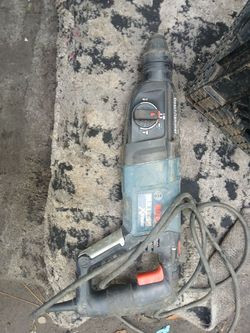 Bosch Bulldog Xtreme Rotary Hammer Drill