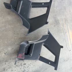 91 Mustang Quarter Trim