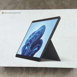 Microsoft Surface Pro 8 With Keyboard & Pen