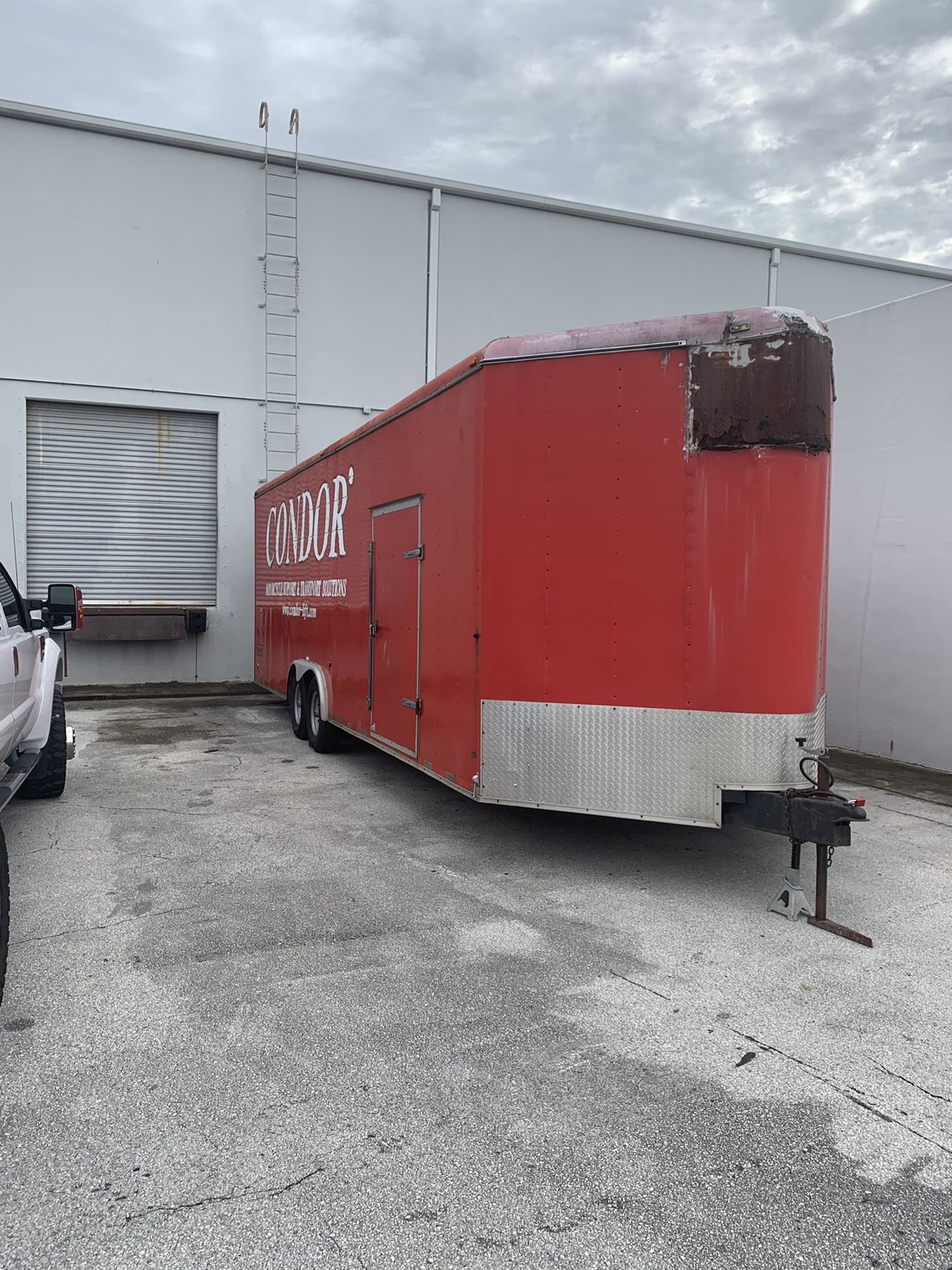 30 ft haulmark enclosed trailer