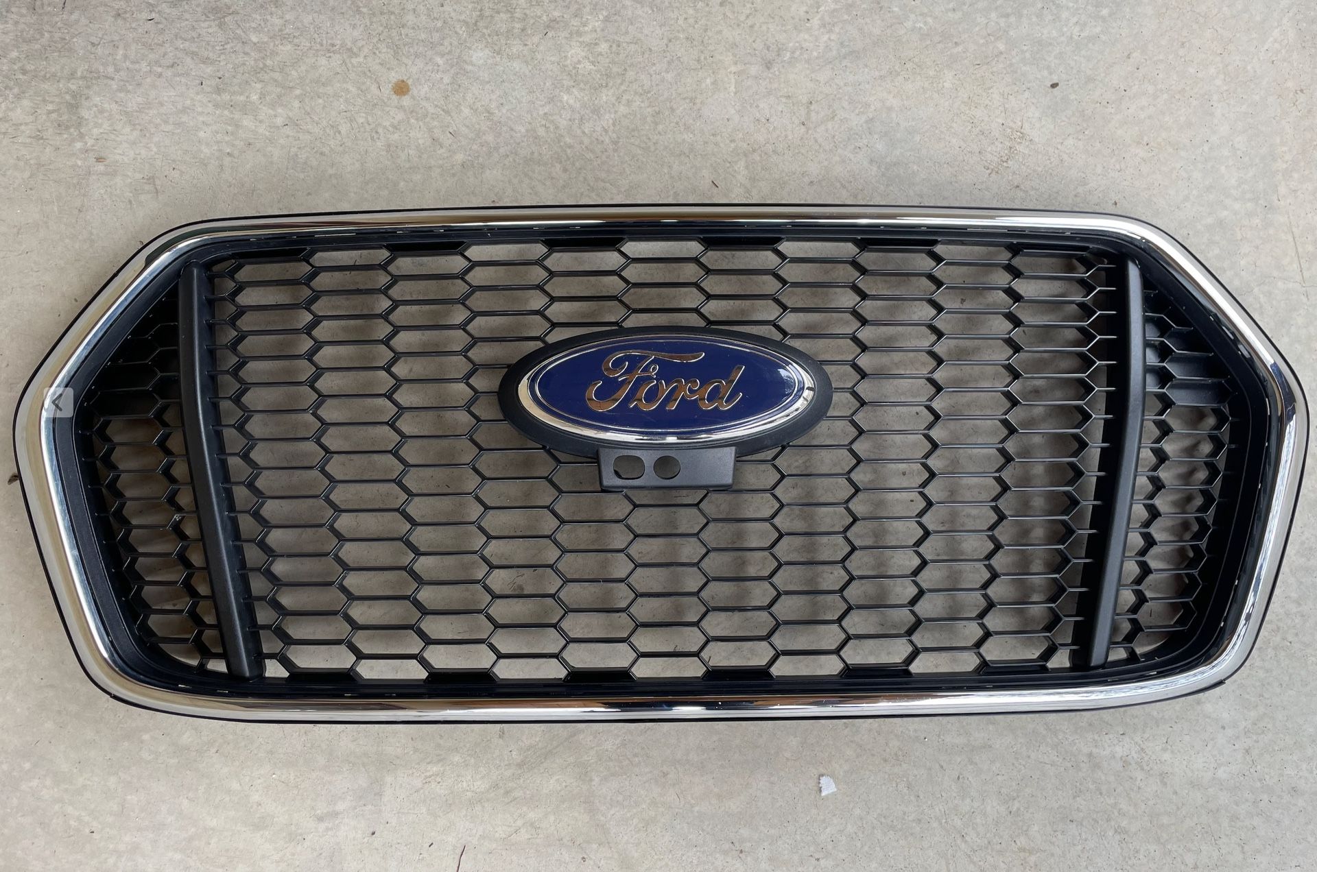 Ford Transit Chrome grille