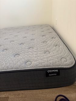 Diamond mattress (queen size )