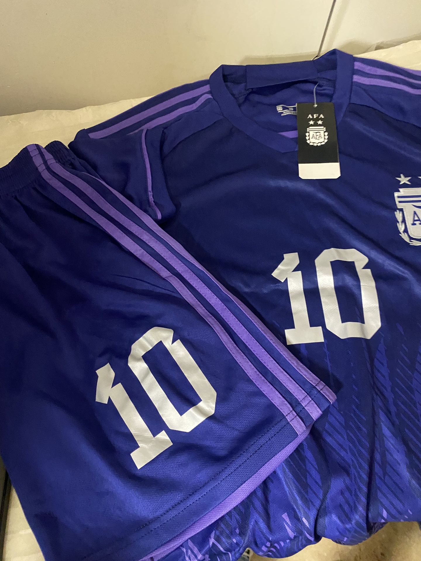 Messi jersey and shorts set purple for Sale in Dallas, TX - OfferUp