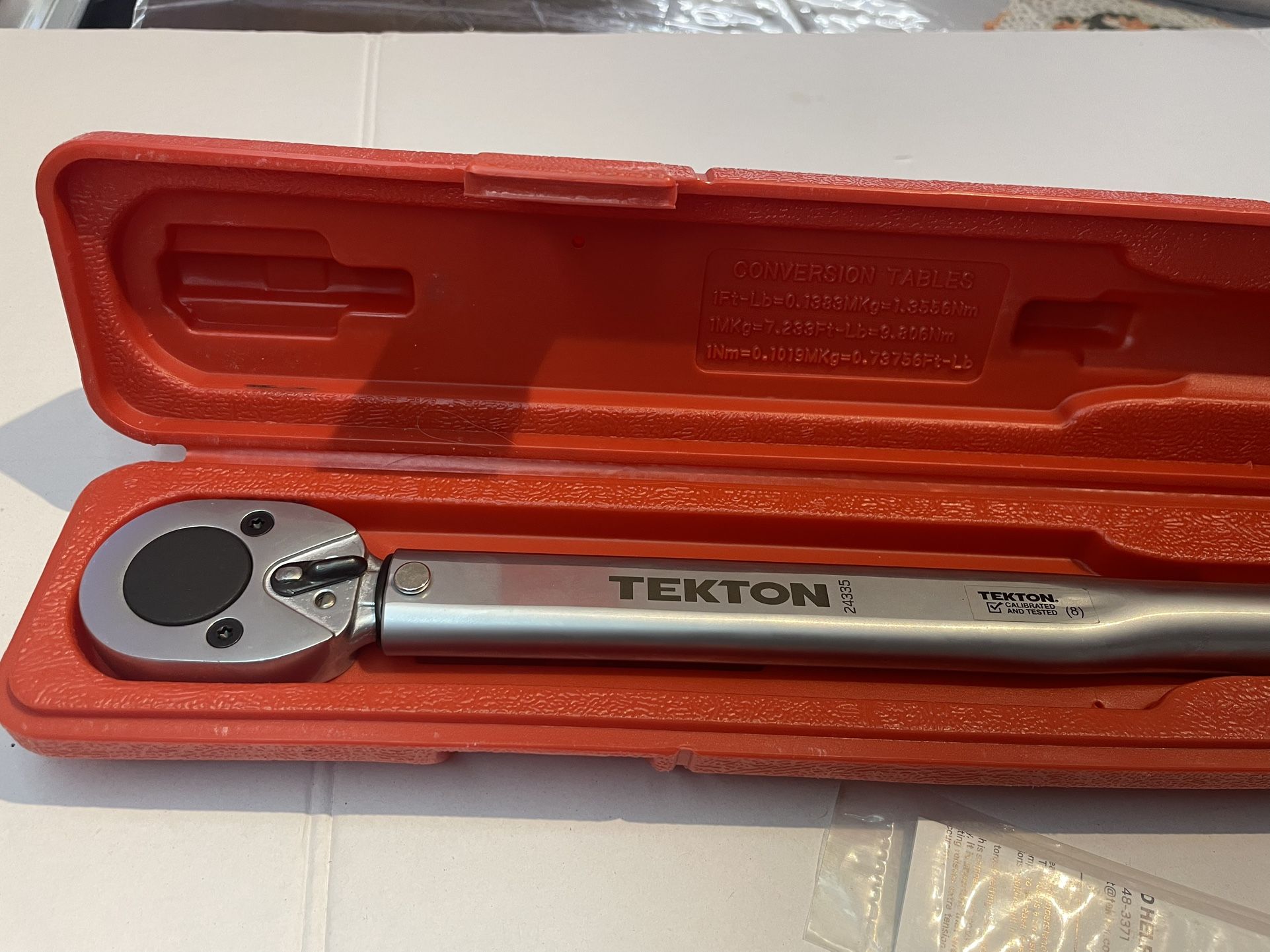 TEKTON 1/2 Inch Drive Micrometer Torque Wrench (10-150 ft.-lb.) |