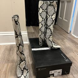 Snake thigh boots 