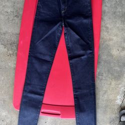 Abercrombie Fitch & Levi’s Jeans 