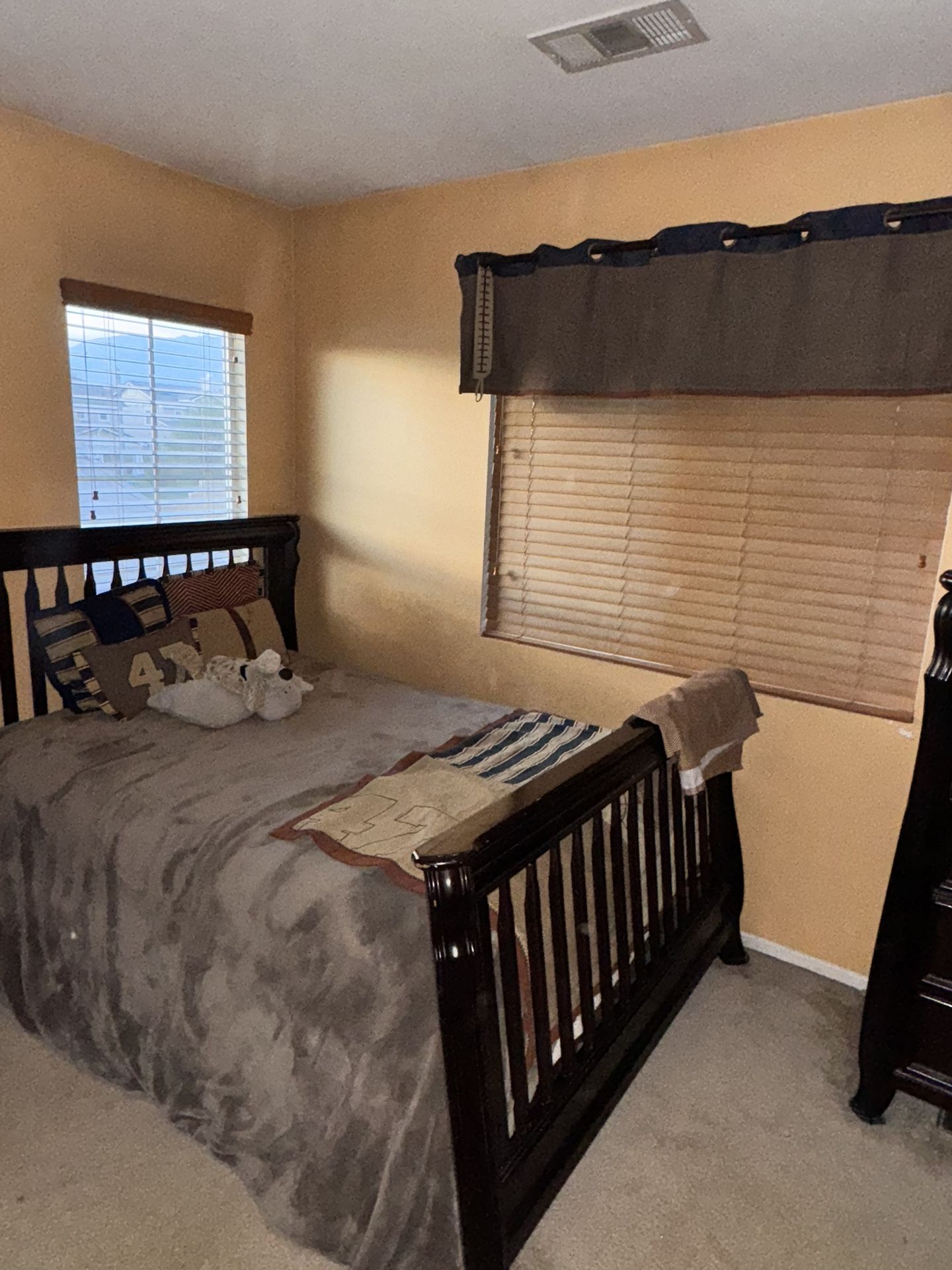 Solid Wood Full Size Bedroom Set