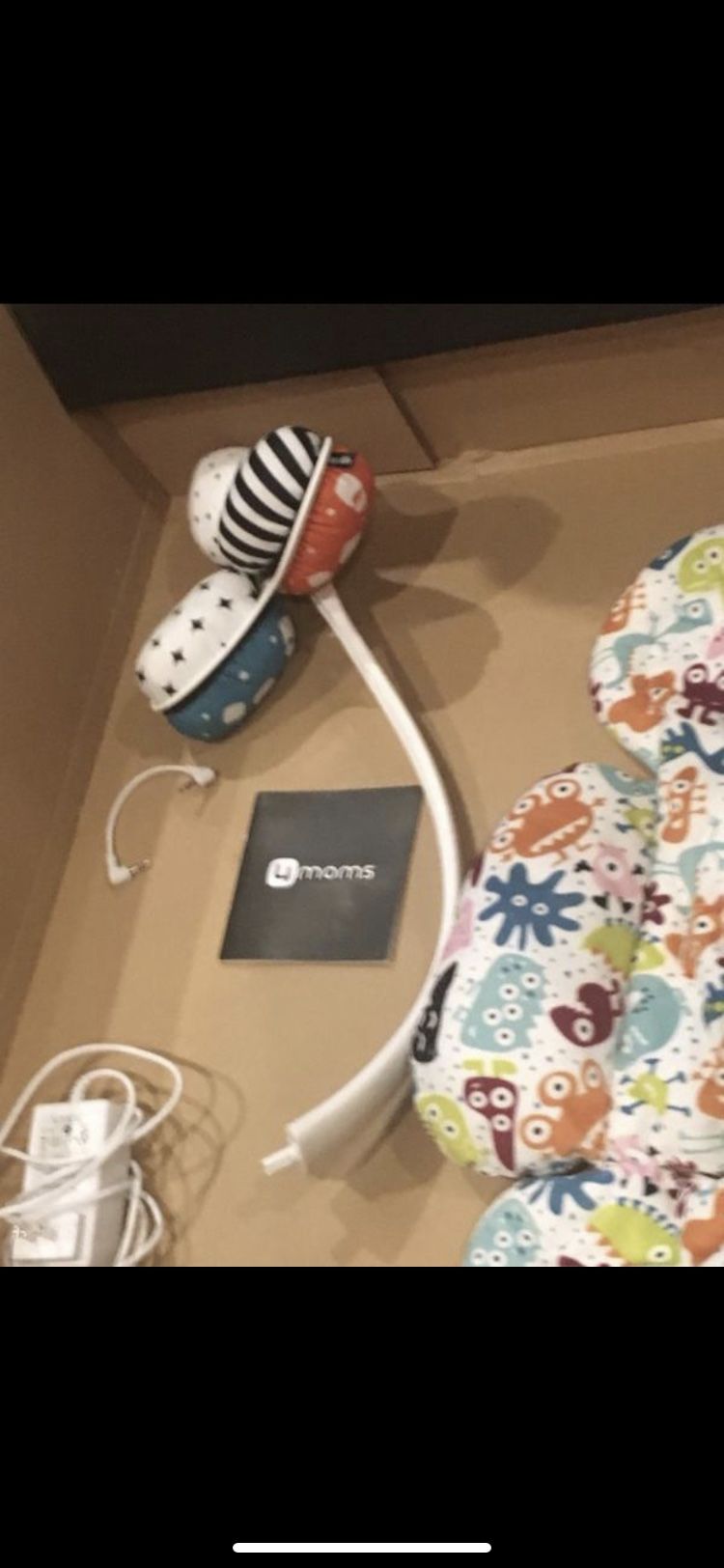 Mamaroo with extras